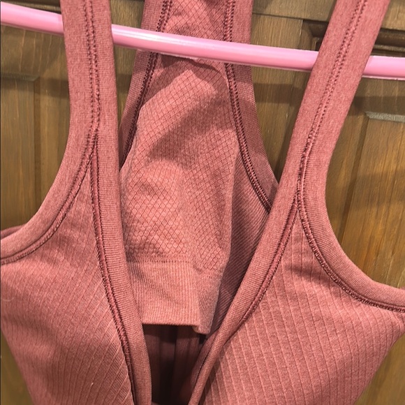 New Lululemon rust red sleeveless racerback tank padded 10 - Picture 3 of 10